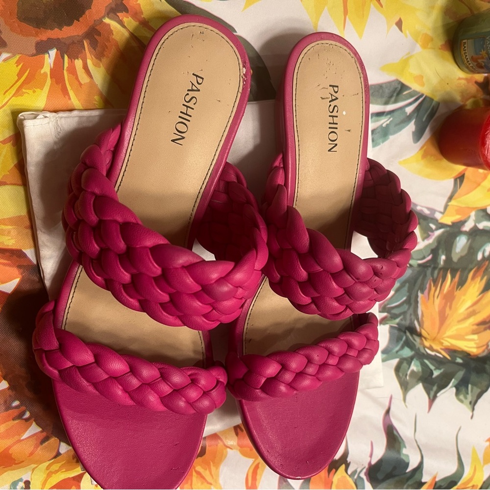 Pashion Footwear Orchid braided Slides